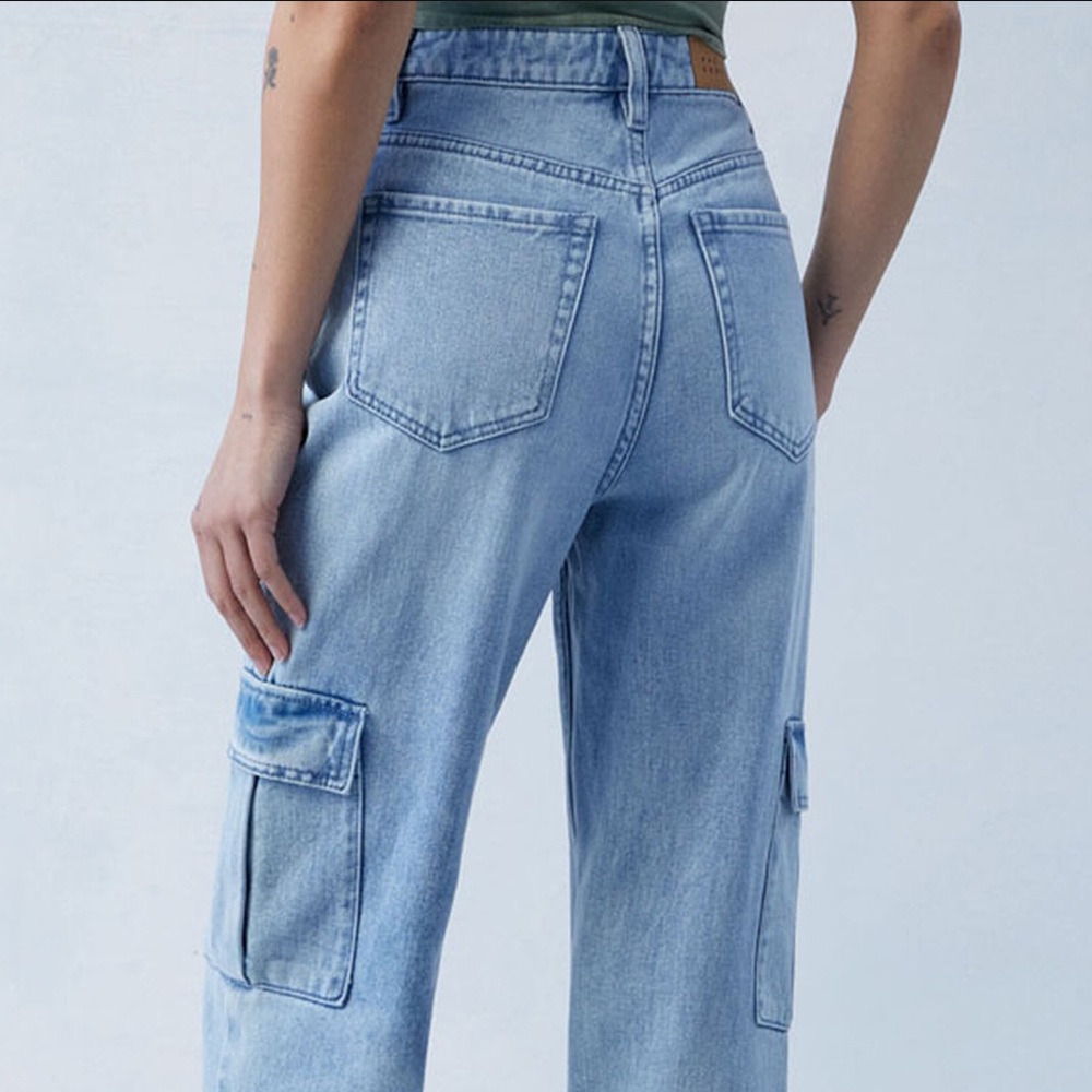 Pacsun Light Indigo '90s Boyfriend Cargo Jeans- Medium Indigo Wash - Picture 4 of 7